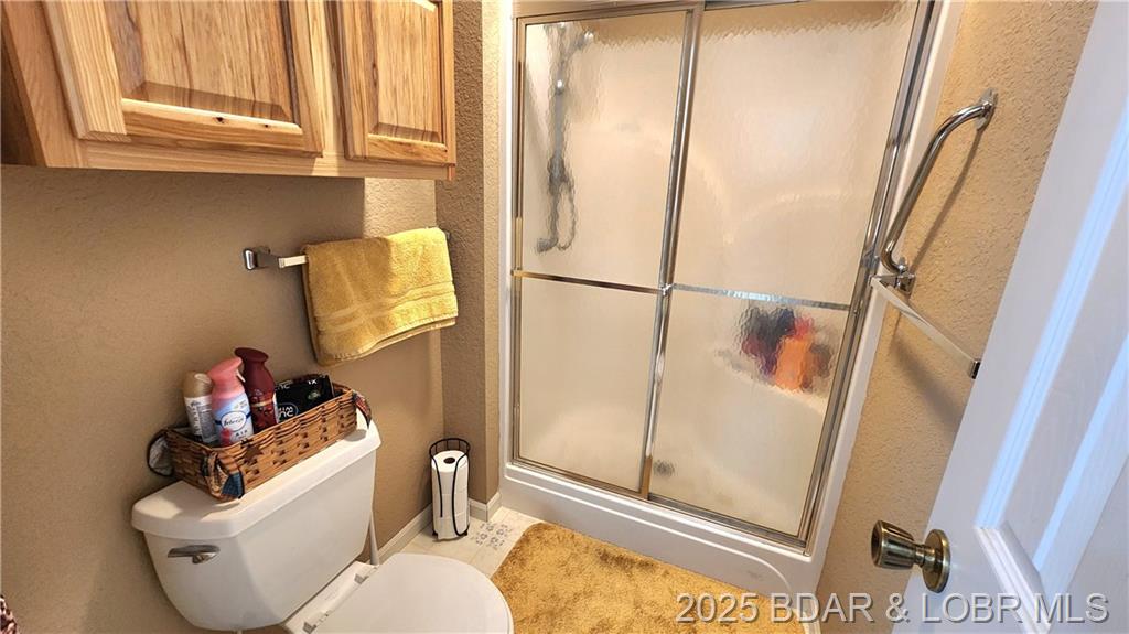 Photo 19 - Residential for sale – 20316  Wildwood Circle  Versailles, MO