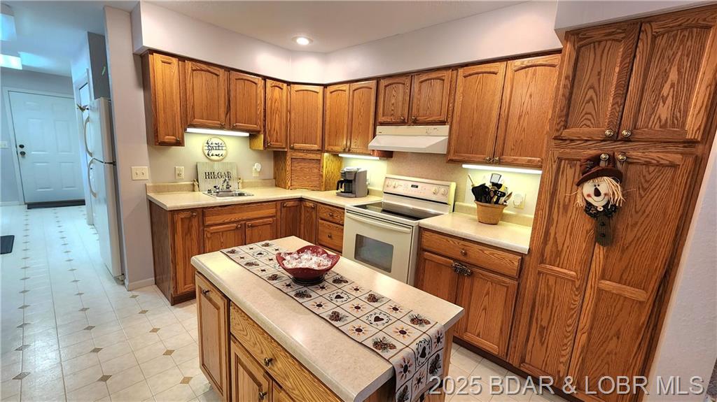 Photo 8 - Residential for sale – 20316  Wildwood Circle  Versailles, MO