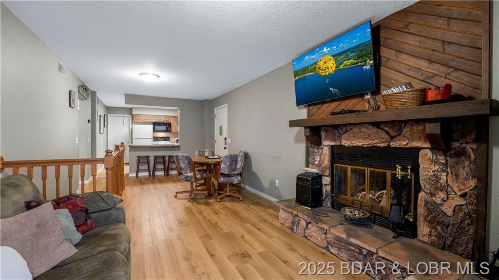 Photo 4 - Residential for sale – 20  Wheelhouse Court 2A Lake Ozark, MO