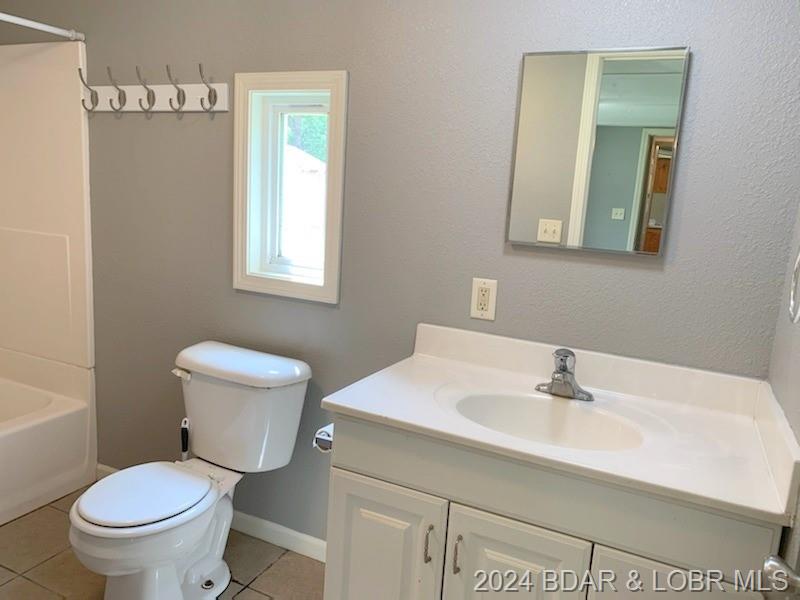 Photo 8 - Residential for sale – 15209  W US Hwy 54   Macks Creek, MO