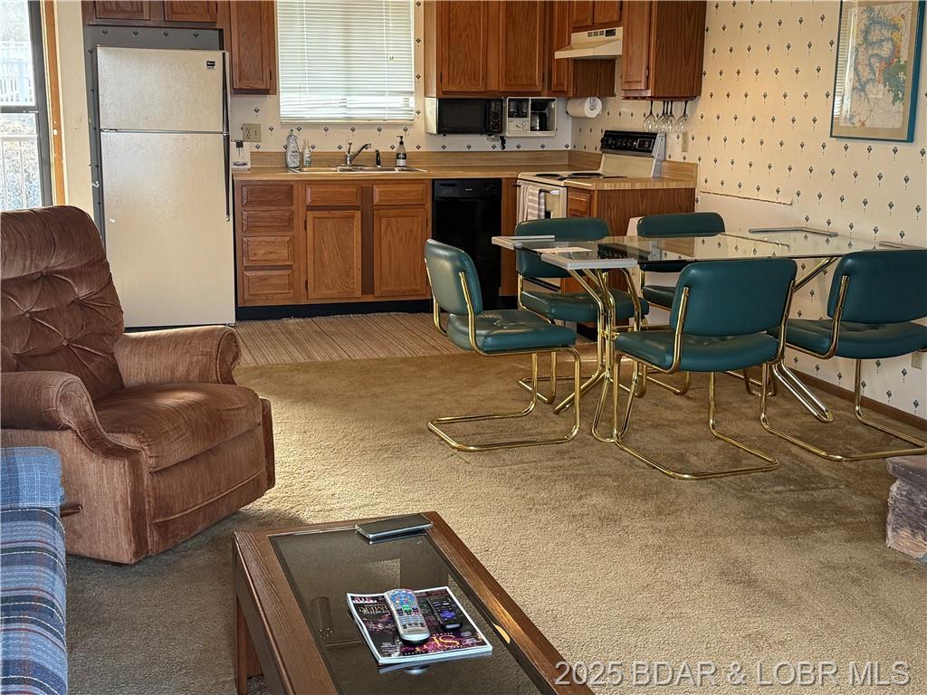 Photo 8 - Residential for sale – 5499  Three Seasons Rd  C-14 Osage Beach, MO