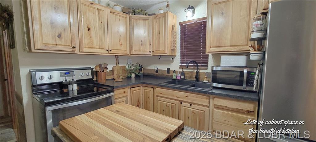 Photo 11 - Residential for sale – 18534  Sap Lane  Warsaw, MO