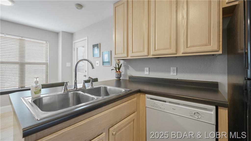 Photo 13 - Residential for sale – 15  Waterfall Circle 2B Lake Ozark, MO