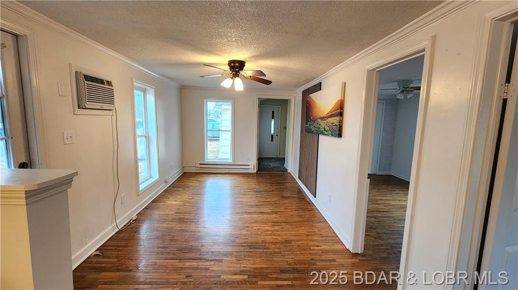 Photo 7 - Residential for sale – 403  N Fisher   Versailles, MO