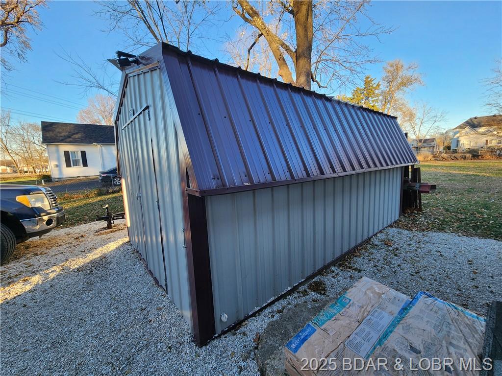 Photo 9 - Residential for sale – 206 S Oak Street  Versailles, MO